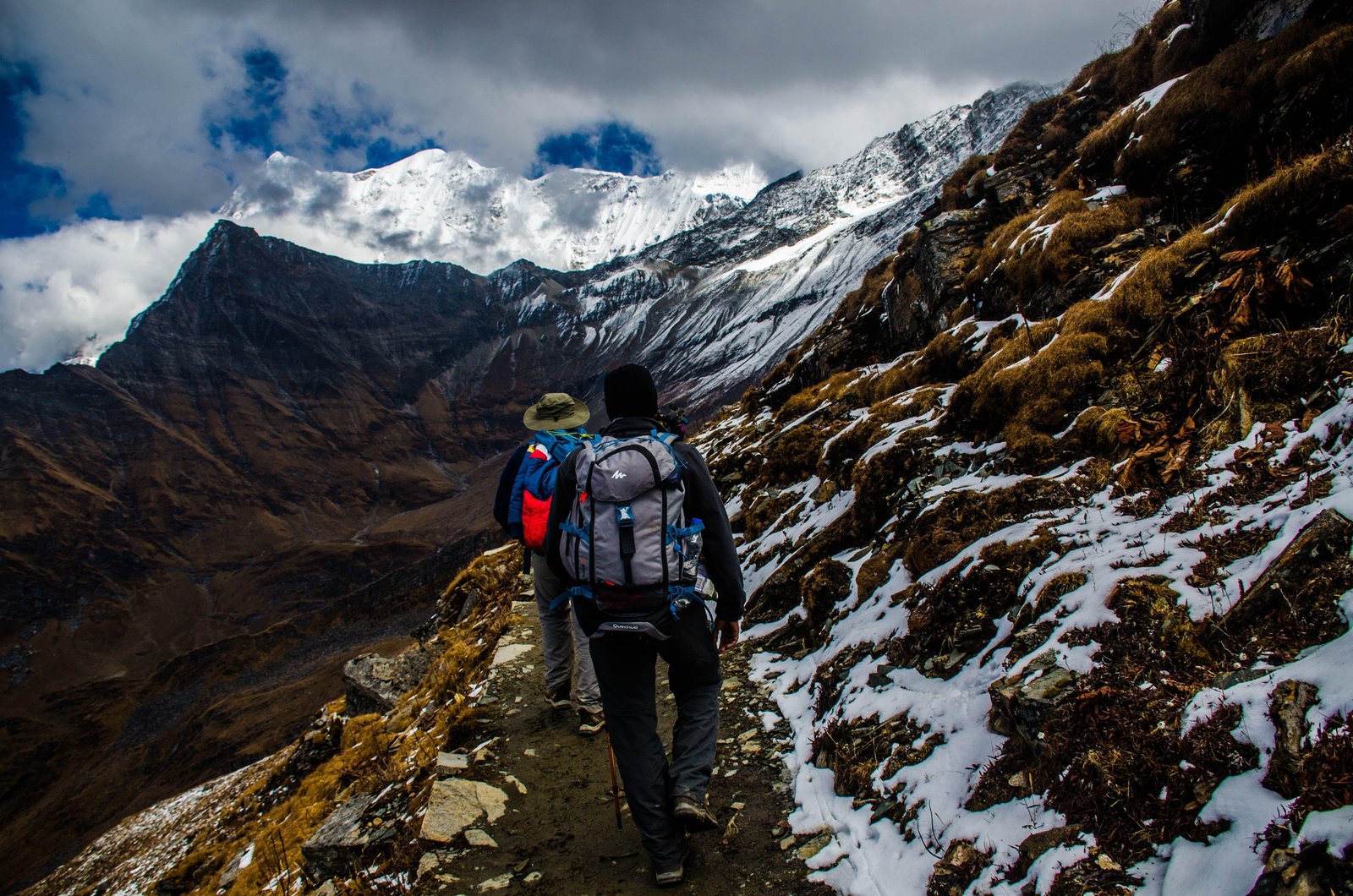 Himachal Trekking Package – Triund or Kheerganga trek