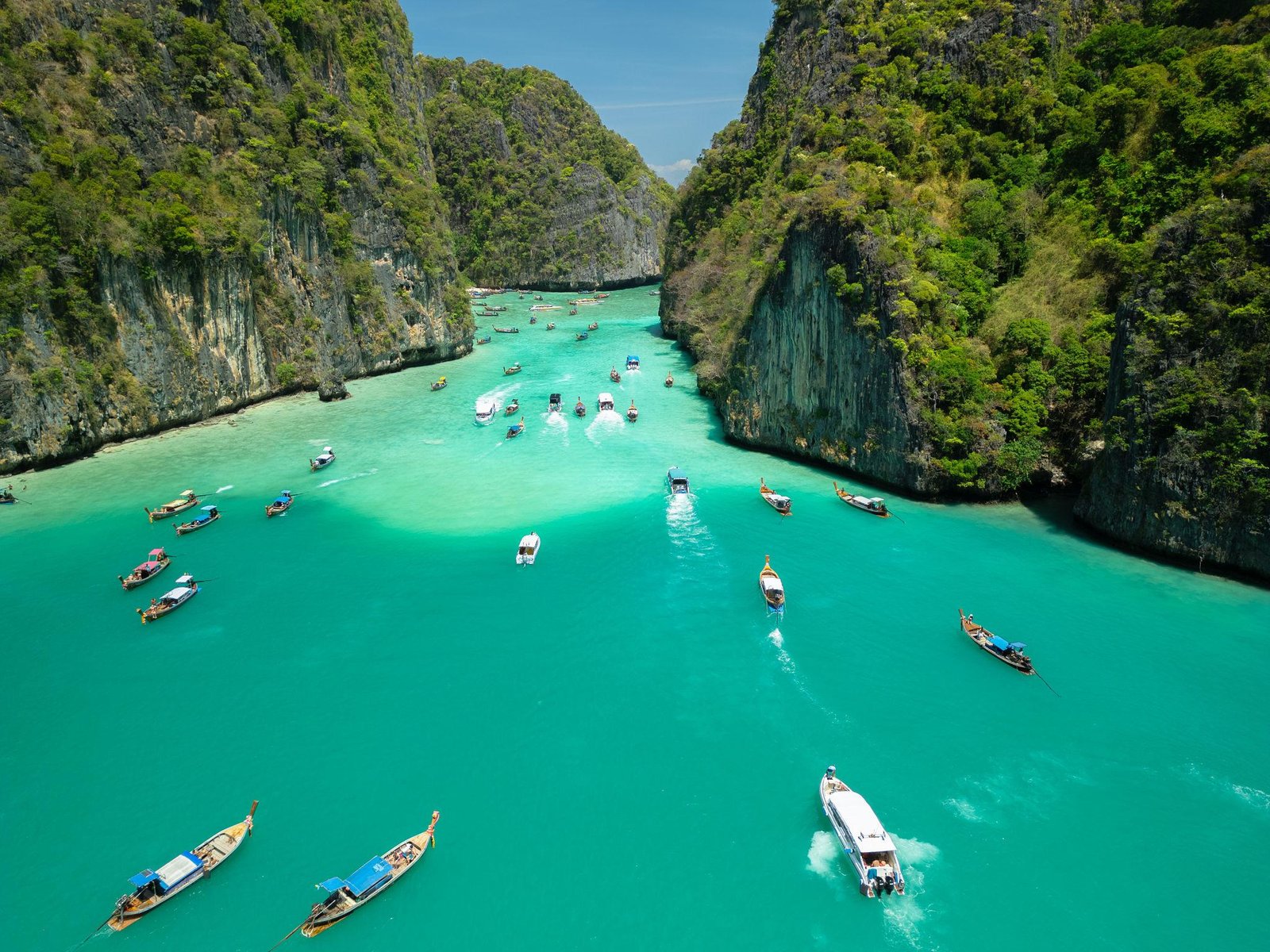 Thailand Honeymoon Luxury – Private beach dinner and romantic resort